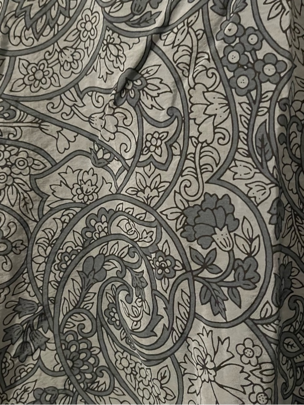 Women's Gray Paisley Button-Front Top - Picture 8 of 9